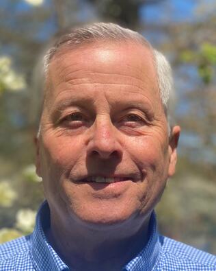 Headshot of Bruce Sundman