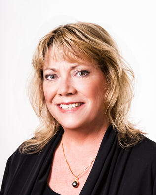 Headshot of Connie Moulaison