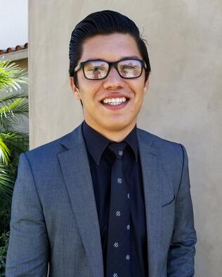 Headshot of Tomas Briseno