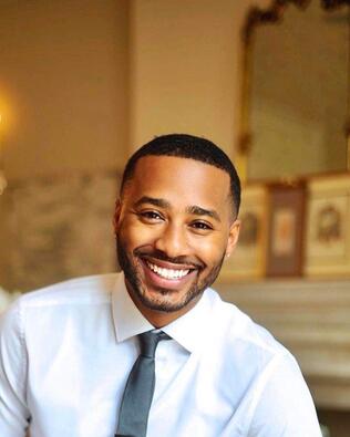 Headshot of Alvin Sawyer