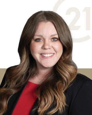 Headshot of Cassie Brydels