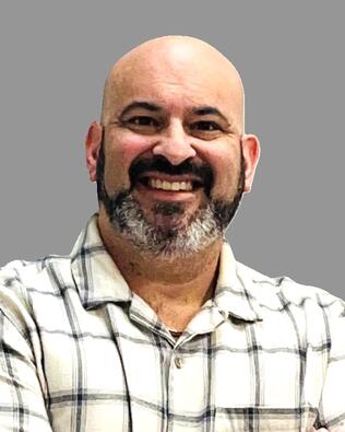 Headshot of Robert Pettas