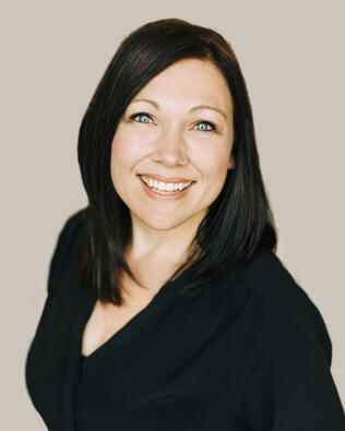 Mindy Jo Lyons, CENTURY 21 Real Estate Agent in Spokane, WA