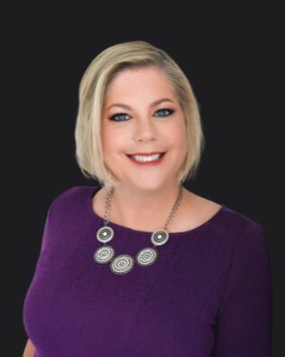 Headshot of Keri Manley REALTOR®