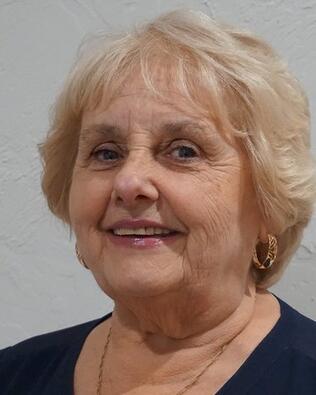 Headshot of Ruth Fullem