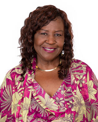 Headshot of Barbara Curry