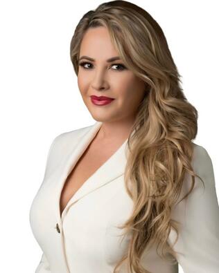 Headshot of Monica Vargas