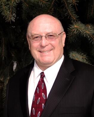 Headshot of Gary Thorne