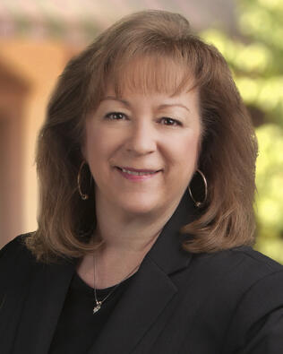 Headshot of Melanie Thompson