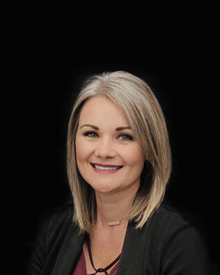Headshot of Kayla Walker