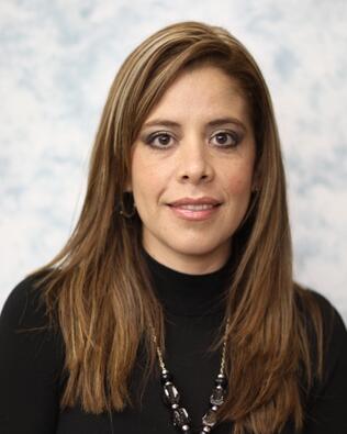 Headshot of Sandra Cuevas