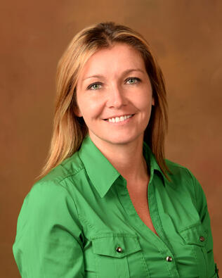 Headshot of Deana Fortner