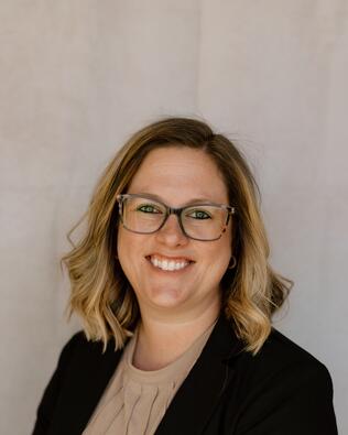 Headshot of Alicia Burrows