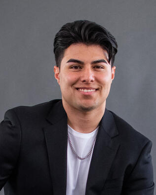 Headshot of Jeremy Sifuentes