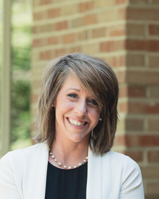 Headshot of Kristen Reynolds