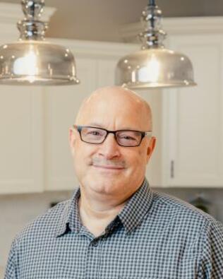 Headshot of Kevin Anderson