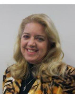 Headshot of Lynne Kendrish