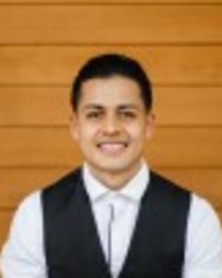 Headshot of Jorge Valencia