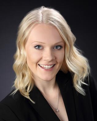 Headshot of Olivia Larrabee