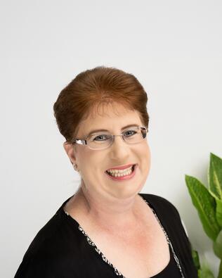 Headshot of Hope Larsen