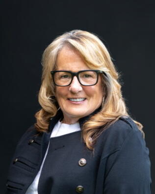 Headshot of Kim Williquette