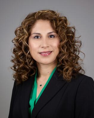 Headshot of Elsa Pena
