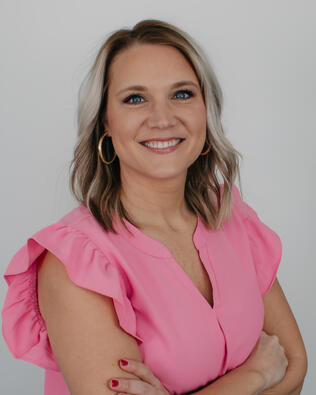 Headshot of Jen Nelson