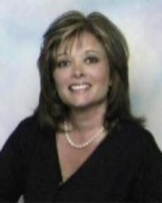 Headshot of Denise Raycraft
