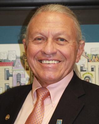 Headshot of Ken Pennington