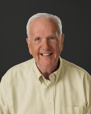 Headshot of Jerry Simpson