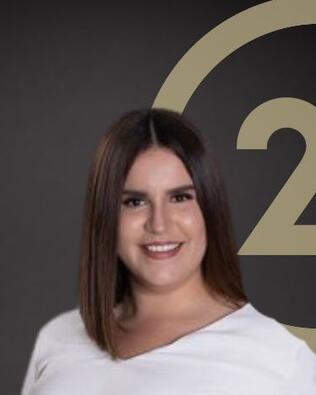 Headshot of Deanna Enriquez