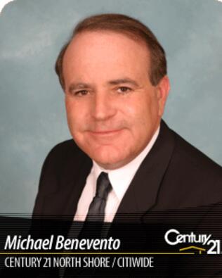 Headshot of Michael Benevento
