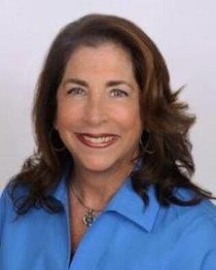 Headshot of Lianne Izenberg