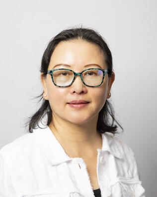 Headshot of Yonghua Jacobs