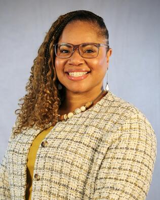 Headshot of Latisha Beard