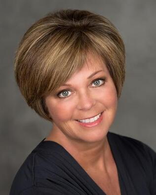 Headshot of Jill Dean