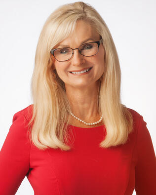 Headshot of Trish Knight