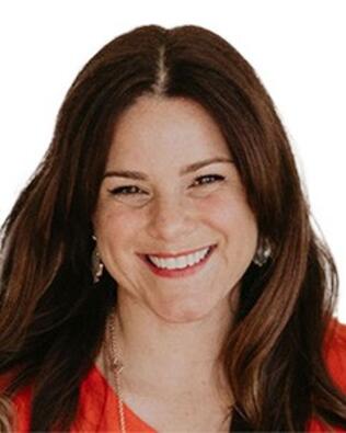 Headshot of Stephanie Kern