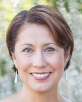 Headshot of Yvonne Guerra