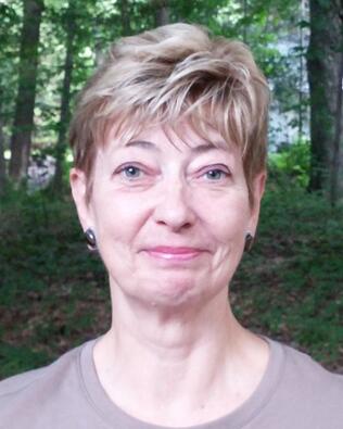 Headshot of Ellen Pierino