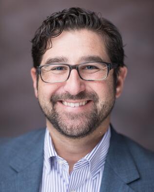 Headshot of Seth Young