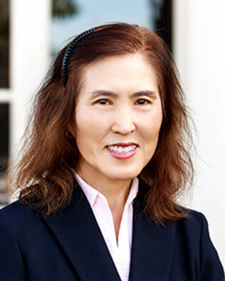 Headshot of Jessica Lee