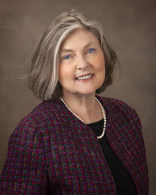 Headshot of Linda Dort