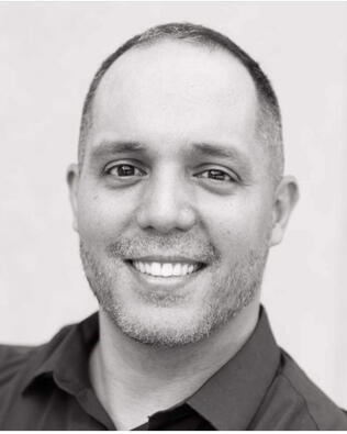 Headshot of William Candelaria