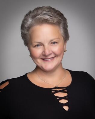 Headshot of Catherine Engleke