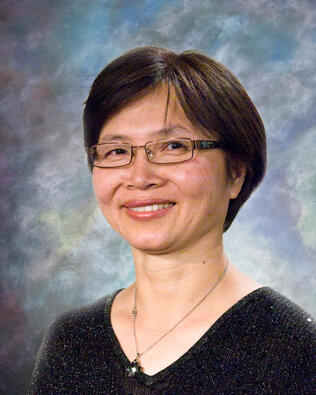 Headshot of Grace Lin