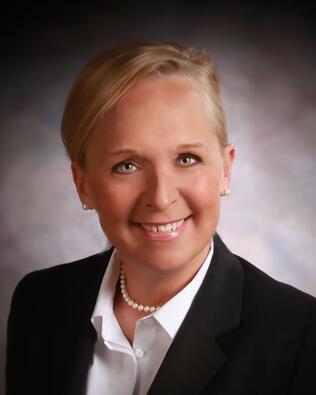 Headshot of Tina Riehl