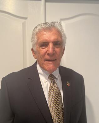 Headshot of Russell azzarello