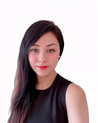 Headshot of Beverly Liu