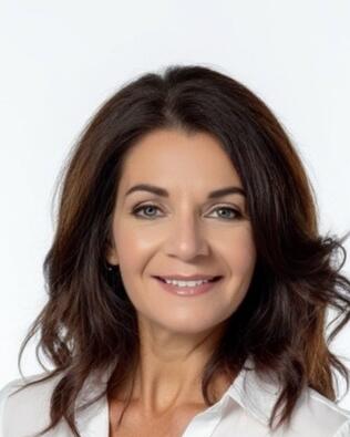 Headshot of Debbie Stack